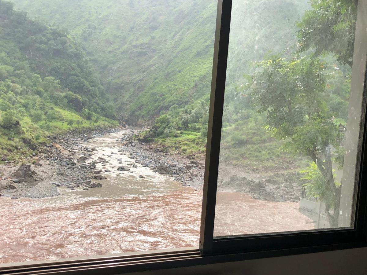 Hotel La Orilla Muzaffarabad Kültér fotó